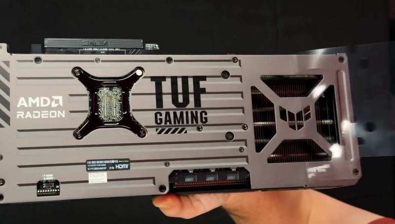 Primeiras imagens da Radeon RX 9070 XT! Asus TUF Gaming e Prime trazem 16 GB GDDR6 e design renovado.